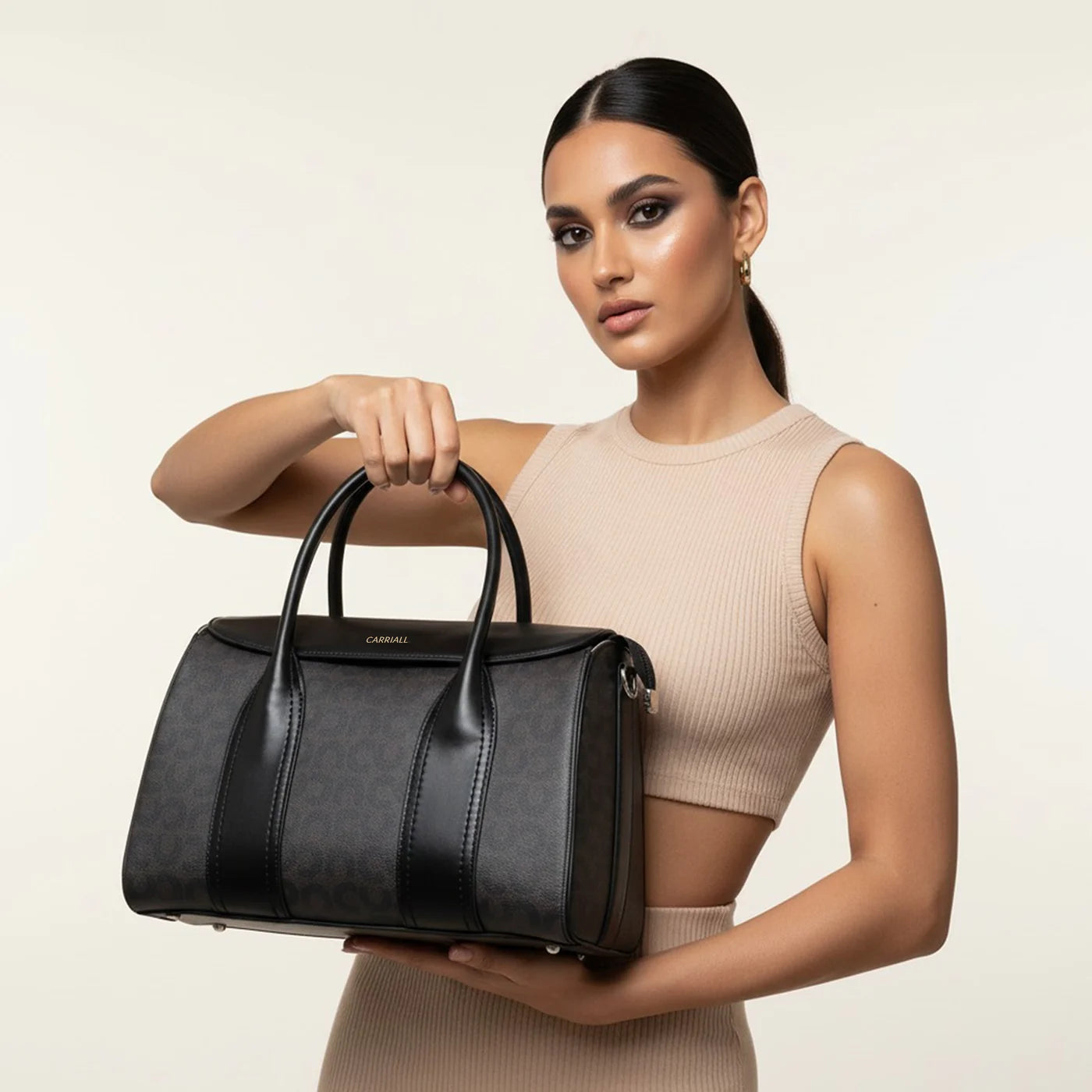 Fashionable women’s office bag that fits laptops up to 13 inches