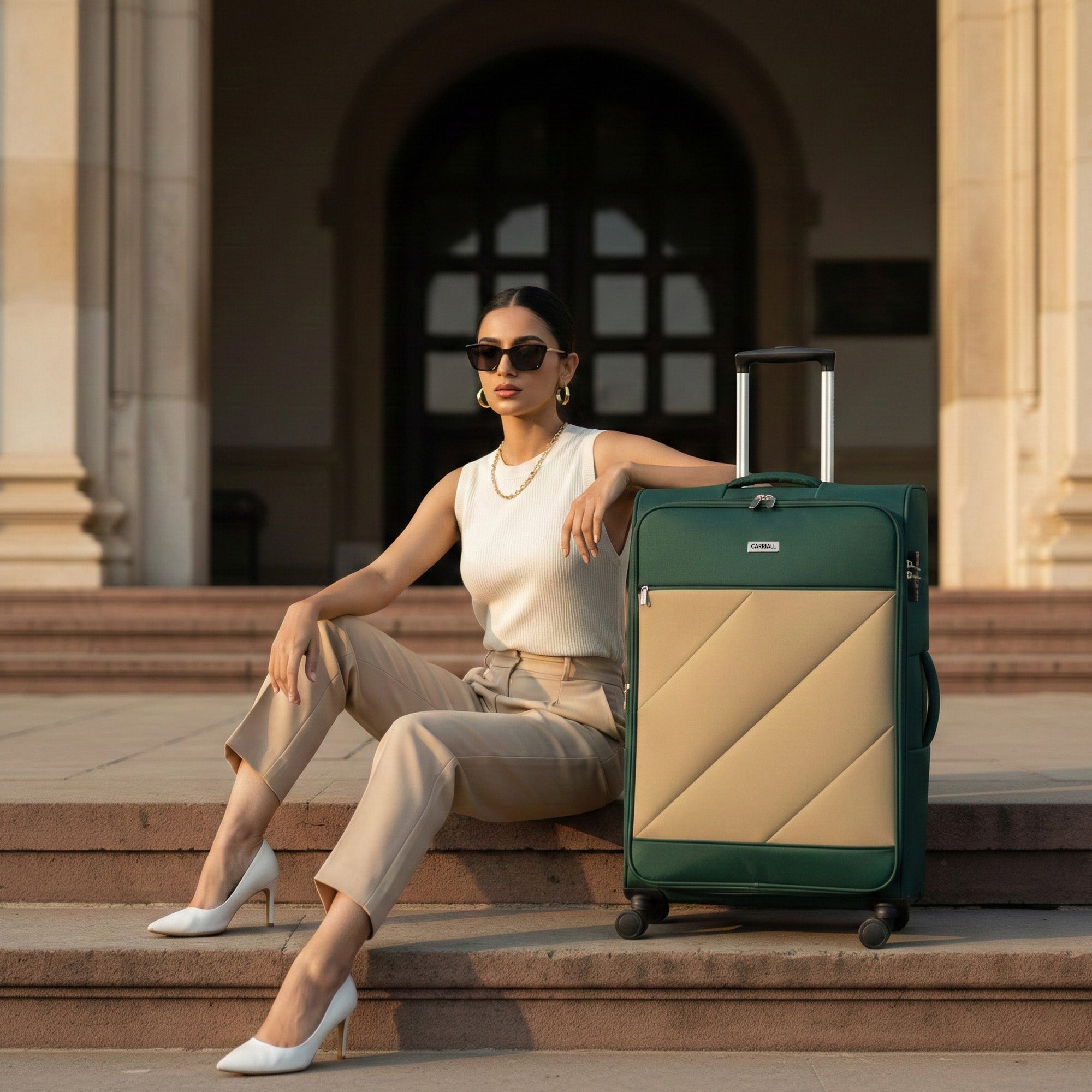 SLASH Luggage, large premium trolley bag with aluminium pull handle by Carriall